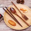 Servis uppsättningar picknickbestick set koreanska redskap trä bärbara pinnar salladsredskap som serverar sked gaffel utomhusresor