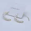 Boucles d'oreilles 2023 mode perle oreille balancent bohême en forme de C pour les femmes perles d'eau douce naturelles anneaux bijoux de mariage