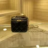 Kamans Light Luxury Moda Flacrant Style Square One ombro oblíquo Straddle Bag Small Golden Ball Lingge Borderys Thread Factory Outlet 70% de desconto