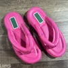 Designerskie kapcie Kobiety Flip Flip Flops Platforme Sandals Chunky Sole Candy Color Ploam Slajdy Klasyczne letnie sandały plażowe