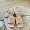 Dames Sandalen Designer Slippers Open Teen Wrap Backless Slip On Slides Zomer Slippers Brede Band Verstelbare Gesp Platte Leren Buitenzool Strand Cruise Trouwschoenen