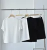 Short Femme Baguettes Décor Femme Costume Deux Pièces Manches Courtes Col Rond T-shirt Et Taille Élastique Femme Blanc Ou Noir Ensemble Décontracté