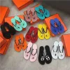 Men Sandals strandontwerper Slippers Summer Fashion Flop Flops Lady Metal Dames schoenen Flat Ladies Slippers groot formaat 35-40