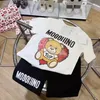 Babykleding Designer Kids T -shirt Kid Kleed Summer Boy Girl Short Sets Luxury Brand Rapel Stripe Design Set