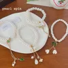 Leaf Flower Pearl Bracelet Elastic Chain Bangle for Women Girl Elegant Simple Jewelry Gifts Party Wedding Daily Life Accessorie