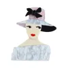 Broschen Elegante Dame Tragen Hut Figur Brosche Pins Für Frauen Mädchen Cartoon Nette Acryl Revers Abzeichen Party Modeschmuck