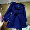 Kvinnors ull blandar Autumn Winter Blue Beading Woolen Coat Women Heavy Industry Luxury Pearl Princess Slim midja Långt överrock