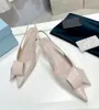 Yaz Lüks Marka F/W 2023'ün Sandalet Ayakkabı Çiçek Origami benzeri Slingback Kadın Yavru Kedi Topuklu Yumuşak Deri Pompalar Parti Düğün Lady Walking