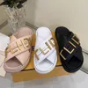 المصمم منصة صندل Sandale Slides Women Sandals Schity Bottom Flip Flops Summer Flat Flat Shoes Velcro الشاطئ غير الرسمي جودة عالية الجودة مع صندوق 10A
