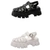 Designer Schuimrubber Sandalen Vrouwen Zwart Wit Hollow Weave Leer Dikke Zolen Thicks Hak Baotou Rome Schoenen Maat 35-40