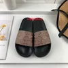 Med Box Designer Slide Slippers Women Geranium Men Sandal Quality Fashion Slippers Fashion Sandals Mens and Womens Tisters Flats Tisters Designer Sandaler