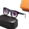 豪華なデザイナーの女性LouiseitiesViutonity Sunglasses Men Sun Glasses UV Protection Men Eyeglass Gradient Fashion Women Spectacles with Box 8896