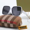 Zonnebrillen klassieke oversized zonnebril voor vrouwelijke bril Oog Hoogte Kwaliteit Eyewear Sunshade Eyeshield European Style bril met doos Fashion Square zonnebril