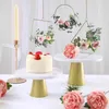 Dekoratives Blumen-Set mit 3 künstlichen Blumenkränzen – handgefertigte Girlande mit rosa Clematis und Teerose, geschmückt mit grünem Eukalyptus
