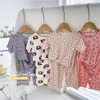 Zestawy odzieży Kwipa kwiatowa maluch lat letni cienki swobodny piżama pełny druk pół rękawu Tshirt Babies Dziewczyny luźne ubrania domowe