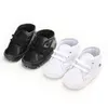 Klassische Mode Babyschuhe Freizeitschuhe Jungen und Mädchen Weicher Boden Taufe Schuhe Turnschuhe Freshman Comfort First Walking Schuhe