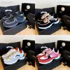Designer Luxury Womens channel shoes Casual Outdoor running chanells shoes Reflective Sneakers Vintage Suede Leather Womens Men Trainers Fashion derma Shoes