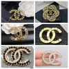 20style Luxury Brand Designer Pearl Broche Broches for Women Charm Wedding Fashion Gift Ewelry Accessoriey