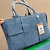 The Tote Blue Composite Bags Classic Woven Bag Handtasche Designer Underarm Bags Vintage Women Purse Weekender Bag 33cm