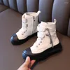 Buty sportowe Dzieci Sneakery Sneakers High Top Płótno dzieci swobodne mieszkania z metalowym łańcuchem moda brytyjski styl wygodny przypływ