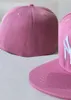 Gotowy magazyn Hurtowa wysokiej jakości męska drużyna sportowa nowojorska Zamontowana czapki La NY Flat Brim on Field Hats Pełny zamknięty rozmiar 7- Rozmiar 8 Dopasowane baseball Gorra Casquette A11