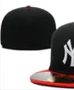 Ready Stock Wholesale Casquettes ajustées de l'équipe de sport de New York pour hommes de haute qualité LA NY Flat Brim on Field Hats Full Closed Design Taille 7- Taille 8 Fitted Baseball Gorra Casquette A20