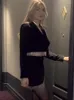 ツーピースドレス女性のセクシーなタイトな長袖vブラックダイヤモンドタッセルレディースセットミニ包帯セレブリティデザイナーパーティースカート