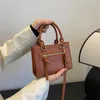 Вечерние сумки старинные сумочки для женщин сплошной кожаная кожа маленькая квадратная сумка роскошные дизайнерские кошельки женственности Месснгер поперечный