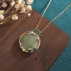 Pendentif Colliers Chine Style Classique Collier Accessoires Émail Peint Incrusté Vert Hetian Jade Rétro Femmes Bijoux 22 28cm