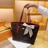 High Beauty French Large Capacity Women's Bag Versatile Texture Tote New Fashionable Handbag Fashion Commuter Designer Online Sale