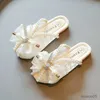 Сандалии детские девочки принцесса в помещении обувь для туфли детская жемчужная сетчатая сетчатая бабочка сандалии по дизайну лука с мягкой анти-скольжкой подошвой на открытом воздухе