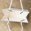 Emballage cadeau 10/30 pièces blanc noir le plus haut Simple sac en papier Kraft boîte à bonbons avec poignée paquet de fête d'anniversaire de mariage