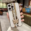 iPhone 15 14 13 12 11 Pro Max 14Pro素敵な衝撃プルーフケースメッキミラーバックカバー用のかわいい3Dジュエル蝶の電話ケース