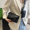 80% de réduction sur le dédouanement du sac à main Advanced Small Square Bag 2023 New Fashion Multi Layered One Shoulder Crossbody Simplified Mother and Child Korean Versatile Women's