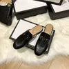 Designer Princetown Tofflor Mules i äkta läder Dam Loafers Metallkedja Bekväm fritidssko Spets Sammetstoffel med låda
