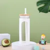 대나무 뚜껑과 밀짚 재사용 아이스 커피 컵이있는 20oz 유리 물 텀블러 실리콘 보호 슬리브 UPS
