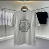 夏の新しいトップメンズデザインTシャツチェストレターTシャツTシャツデザイナー服スポーツウェアの男性と女性Tシャツ