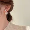 Studörhängen hög kvalitet Front och bakre bär Pearl 2023 Fashion for Girls Jewelry.