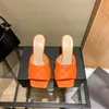 Kadın Tasarımcı Yastıklı Muller Ayakkabı Yastıklı Sandalet Koyun Deri Deri Kare Tepe Çok Renkli Yüksek Topuklu Terlik All Maç Stilist Ayakkabı
