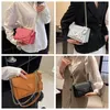 % 80 OFF İNDİR ÇANTA GÜZELLİK Yüksek Güzellik Işığı Lüks Zincir Çantası Kadınlar 2023 Yaz Sonu Sıradan Omuz Şık ve Çok Yönlü Crossbody