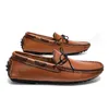 حذاء متسكعون الرجال الربيع Clasicc Vintage Comfy Flat Moccasin Fashion Men Men Slip-On Boat Shoes for Men Nasual Shoes