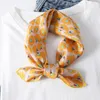 Foulards Femmes Petit Foulard En Satin De Soie Carré Imprimé Wrap Foulard Femme Mouchoir Bandana Cou Cheveux Maigre Cravate ChâlesFoulards Shel22