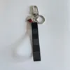 럭셔리 Fkeychains 또는 남자 키 체인 링 홀더 브랜드 디자이너 선물 상자 여성 자동차 키 체인 가죽