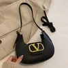 80% de descuento en liquidación de bolsos de mano Estilo de fragancia pequeña Bolso de calidad Moda INS Crossbody Casual Axilas Coreano Versátil Nueva tendencia Hombro