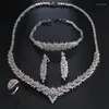 Серьги ожерелья устанавливают роскошные цветочные цирконы свадебные ювелирные украшения мода свадебное белое браслет кольцо блестящее кристалл