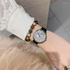 Relógios de pulso Minimalismo de moda de zircão simples Relógios de cristais para mulheres Vestido de diamante de luxo Relógio de couro impermeável à prova d'água