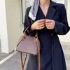 Ucuz Çantalar Satış Çantası Kadınlar 2023 Yeni Çanta Bir Omuz Crossbody Mektubu Büyük Kapasite Moda Stili