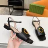 2023 Zachte lederen sandalen blondie slippers platte hak hoog lederen metaal ronde gesp buckle luxurys g ontwerpers dames mode strandschoenen sandalen