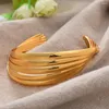 Bangle Luxury Open Cuff 24k toppkvalitet Dubai Bangles Guldfärg för kvinnor flickor fru brud armband smycken gåva