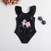 Flor de moda de banho infantil Manga com baby menina de biquíni branca recém -nascida Ternos de banho verão crianças terno de natação crianças férias de praia roupas de banho p230509